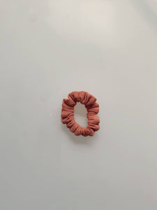 Mini Scrunchie - Peach