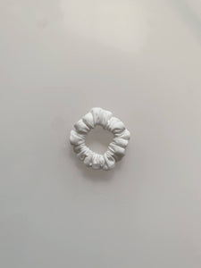 Mini Scrunchie - Cream